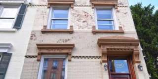 1598 Lexington Avenue Gallery 1