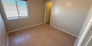 Updated 4x2 Buckeye Home *NO* Carpet & Downstairs Primary Bed! Gallery 26