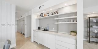 5801 Collins Ave Gallery 5