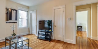 4115 Wisconsin Gallery 6