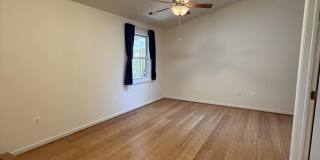 130 SPRINGWOOD Drive unit: Rental Unit Gallery 13