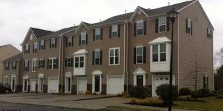 2102 E OAK ROAD Gallery 1