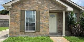 2721 PAKENHAM Drive Gallery 1