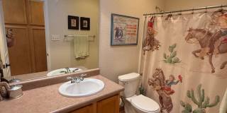 Gorgeous Furnished Pool/Spa Home with spectacular views Gallery 18