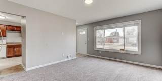 547 S Hawthorne Street Gallery 37