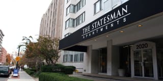 The Statesman Gallery 18