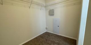 4 bed 2 bath home in Huning Ranch. Gallery 18