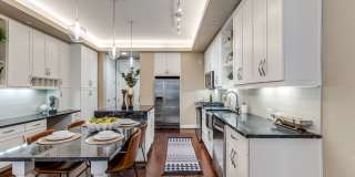 The Ivy Park Place Gallery 6