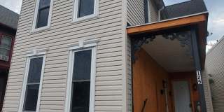 125 E CHESTNUT Street Gallery 1