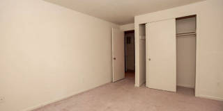 Fantastic 3br End-Unit Town Home in highly sought Silver Spring Neighborhood - Ready mid-June Gallery 21