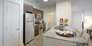 Arista Flats Gallery 1