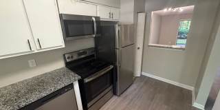 Room in 2 Bedroom Home at Winterbrook Ct Gallery 1
