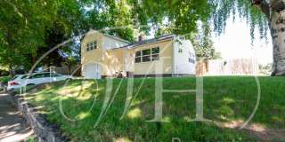 Remodeled Single-Family Home Close to Whitman College Gallery 1