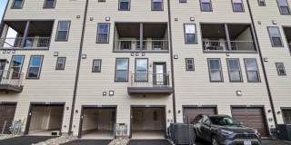 This stunning luxury 2-story condo has 3 beds & 2.5 baths with over 1500 sq ft of living space. Gallery 30