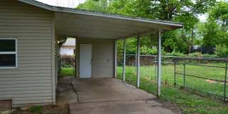 3 Bedroom 1 Bath home with a Fenced back Yard! Gallery 1