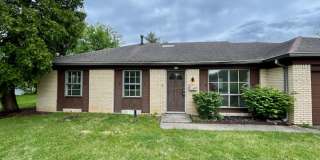 Beautifully Renovated 3 Bedroom 1.5 Bathroom with Large Yard in New Whiteland Gallery 1
