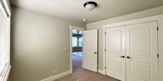 Beautiful and roomy 4bd 2.5ba home in Saddlebrook Subd. just off Star Rd. Beautiful and roomy 4bd 2.5ba home in Saddlebrook Subd. just off Star Rd. Gallery 5