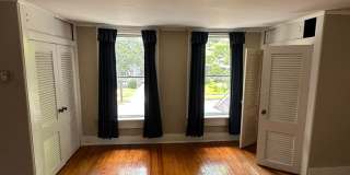 3 BR/ 2BA Central Gardens Bungalow Gallery 22