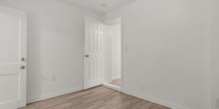 2 Bedroom End Unit Accepting Voucher and Market Tenants Gallery 13