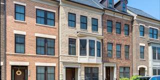 Stunning One Loudoun Townhome – 3BR / 3.5BA in Prime Ashburn Location – Available May 1 Gallery 3