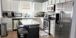 Ambient 5BR House in Pasadena Gallery 6