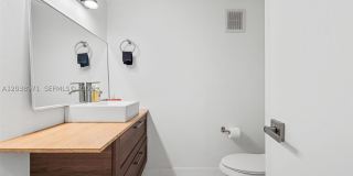 6545 Indian Creek Dr Gallery 18