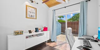 219 NE 17th Avenue Gallery 23