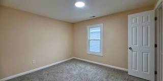 Updated 4 bedroom 2 bath home! Gallery 14