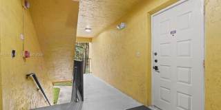 3083 N Oakland Forest Dr Gallery 54