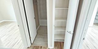 COMING SOON! 2BR Townhome in Clintonville near OSU – W/D, Parking, Pet Friendly Gallery 16