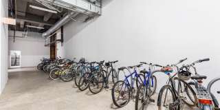 1101 WASHINGTON Avenue Gallery 30