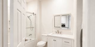 Spacious 5 (or 6) Bedroom House with attached ADU in Winchester for Rent Gallery 16
