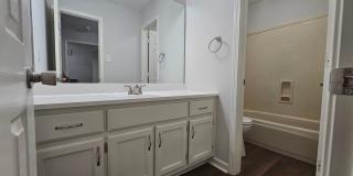 7703 Crystal Brook Gallery 11