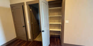 Single Story Home with Great Views! Water, Gas, AND Electric Included!! Gallery 12