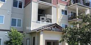 NW Portland-Timberland Community Light Bright Condo Includes Garage! NW Portland-Timberland Community Light Bright Condo Includes Garage! Gallery 1