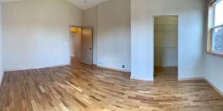 Bayview 2-bedroom loft style house, hardwood floors, AC, parking, fireplace Gallery 11