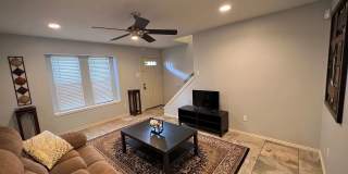 Updated condo at Cobblestone, closet to Campus! Gallery 5