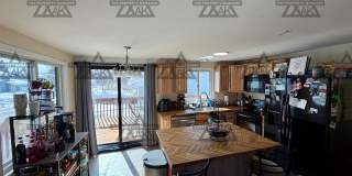 4 Bedroom Home in Fairbanks / Washer& Dryer / Cat Friendly Gallery 6