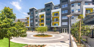 Nineteen 01 Gallery 43