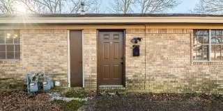 6104 Meadowbrook Gallery 1