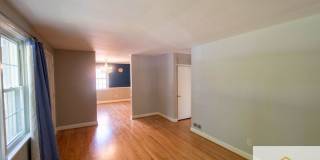 326 Lincoln Ave Gallery 3
