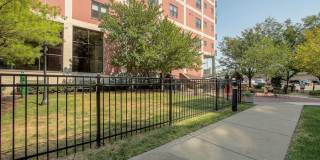 One Bedroom Unit in Wonderful Western Auto Lofts Gallery 36