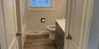 3 Bed 1 Bath Duplex in Desirable Location Gallery 9