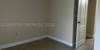5221 Geneva Way Gallery 8
