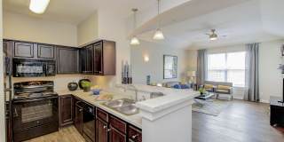 Highpointe on Meridian Gallery 1