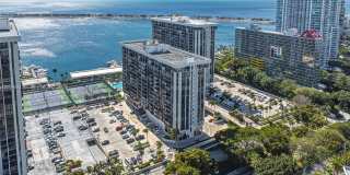 1915 Brickell Ave Gallery 51