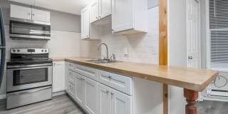 1901 W Broad St Gallery 1