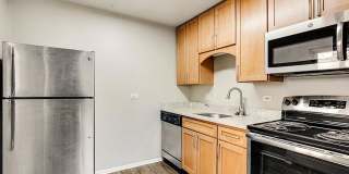 1120 & 1136 York Gallery 13