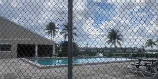 805 N Franklin Ave Gallery 1