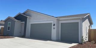 Modern 4-Bedroom Home in Prime Bakersfield Location Gallery 1
